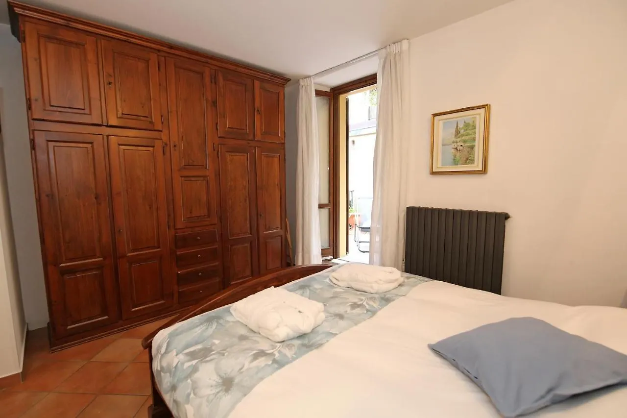 Mella Bellagio Al Porto - Appartamento con Terrazze a pochi passi dal Lago 0*,